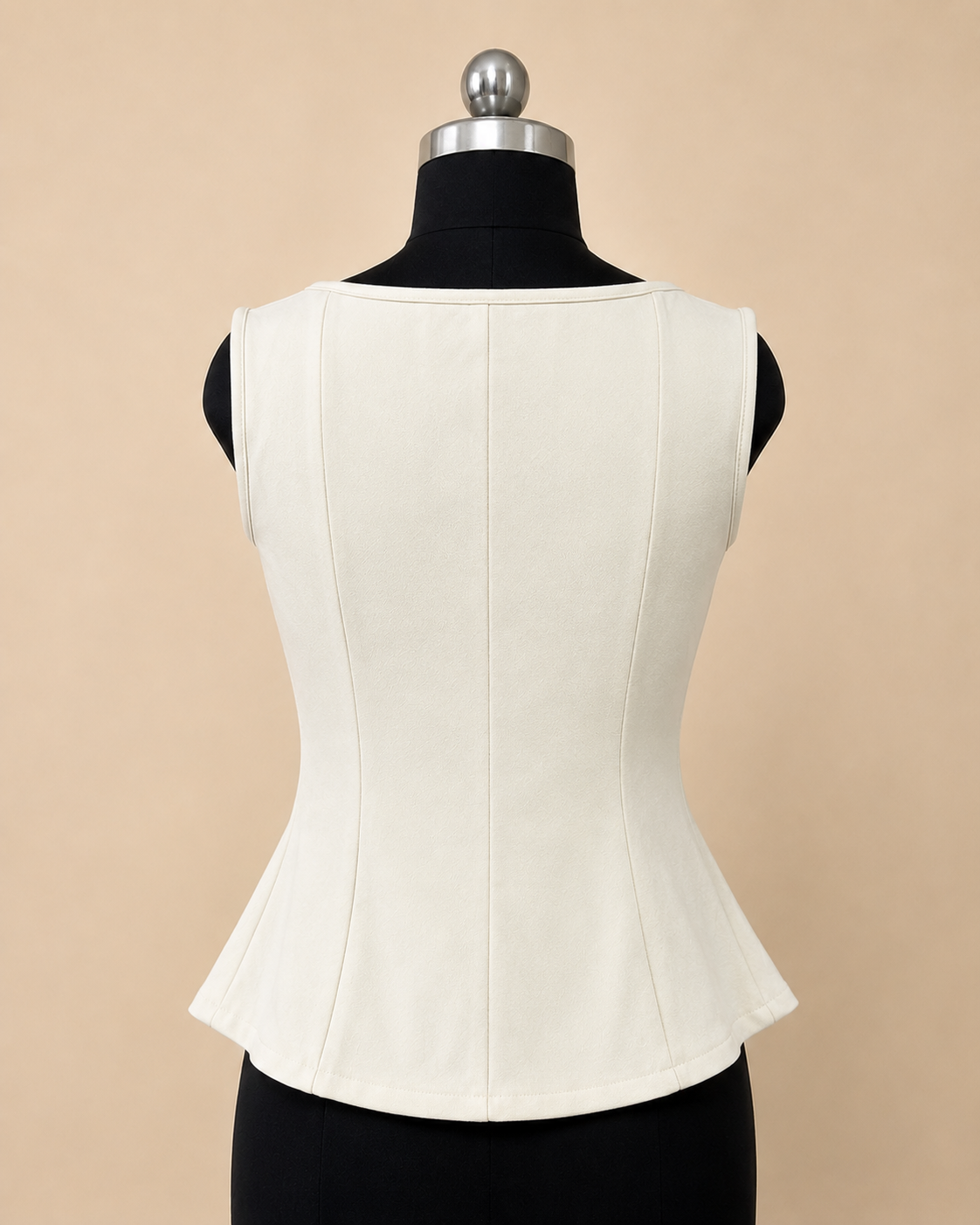 Off-White Structured Peplum Top / Sleeveless Boat-Neck Contour Peplum Top